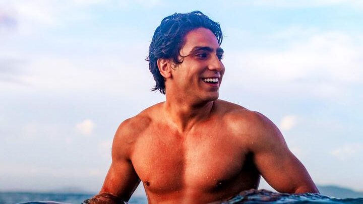 Sobreviviendo al elenco, personajes y actores del verano en las temporadas 1 y 2